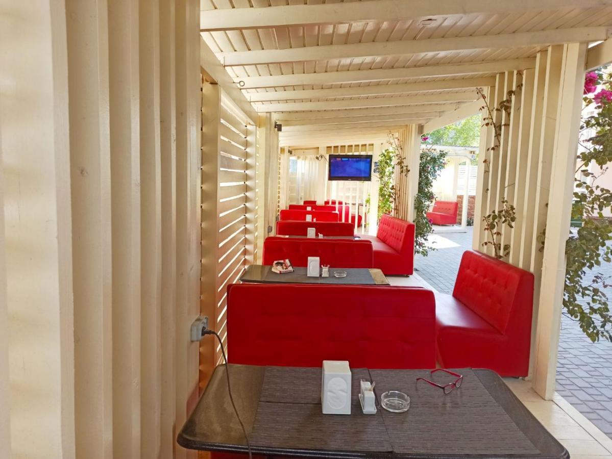 Euroline Hotel Zatoka Exterior photo