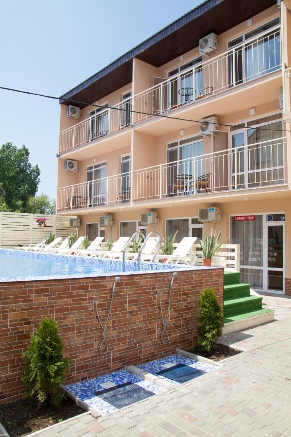 Euroline Hotel Zatoka Exterior photo