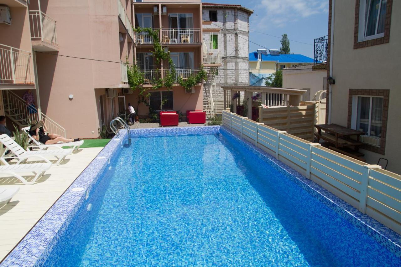 Euroline Hotel Zatoka Exterior photo