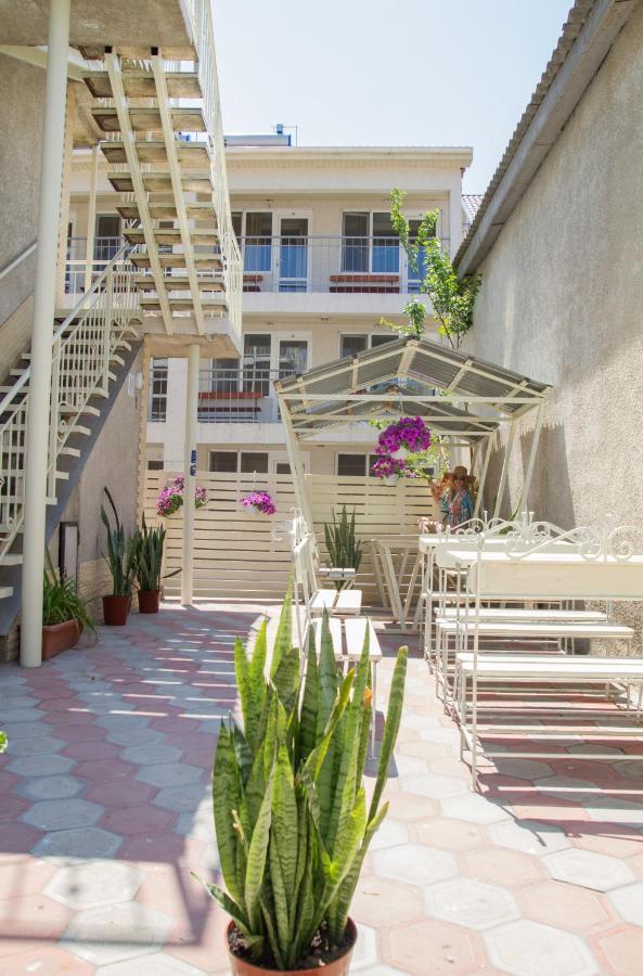 Euroline Hotel Zatoka Exterior photo