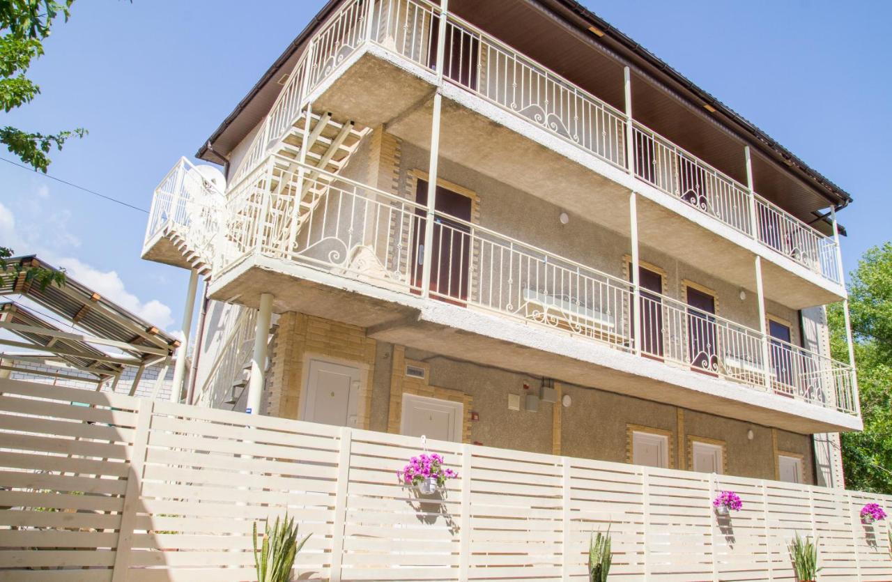 Euroline Hotel Zatoka Exterior photo